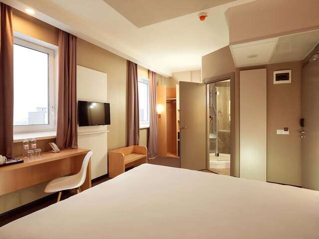 Отель ibis Kiev Railway Station Киев-40